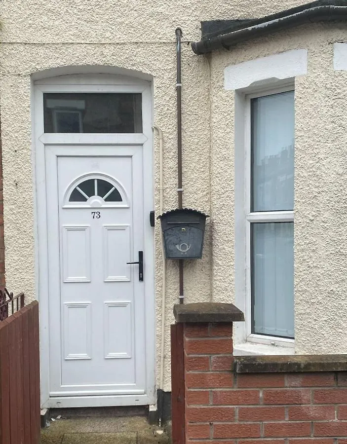 Home Away From Home 家外之家 D Belfast Homestay